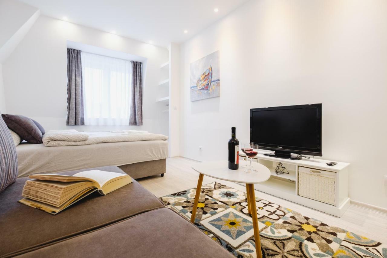 Apartment Hana Lux Белград Экстерьер фото